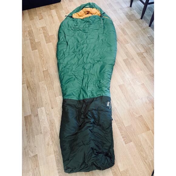 Like New REI Co-op 
Trailmade 20 Sleeping Bag - fits up to 72” - Picture 3 of 9